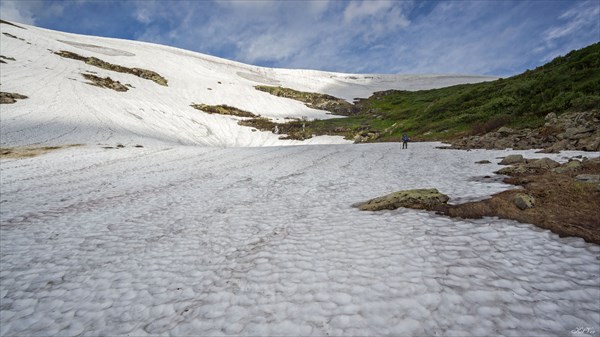 Спуск с перевала Караташский