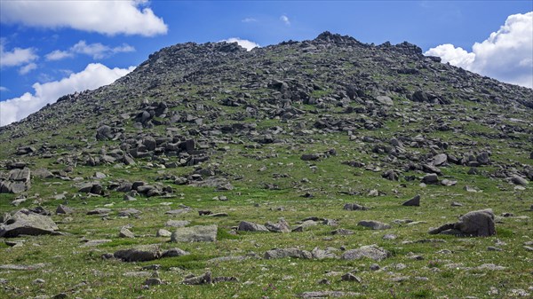 На седловине перевала Козьи Ворота