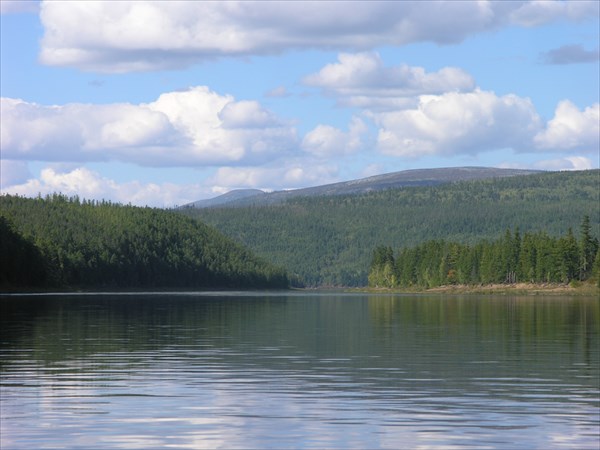 На подходе к хребту Лурикан, вблизи притока Юна.