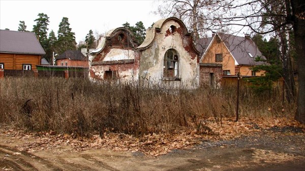 Усадьба Степино. Бывшая электростанция.