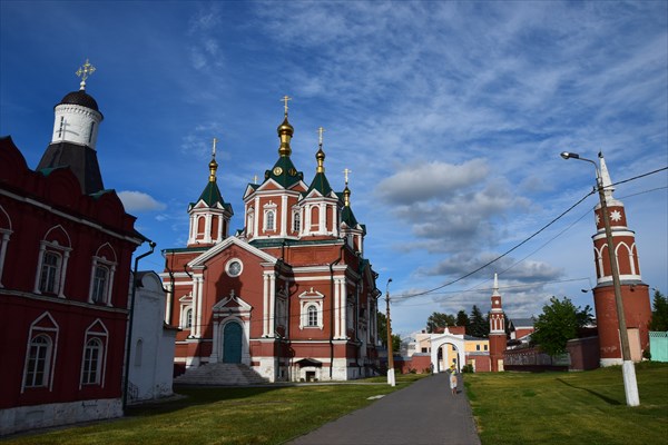 Успенская церковь и воздвиженский собор