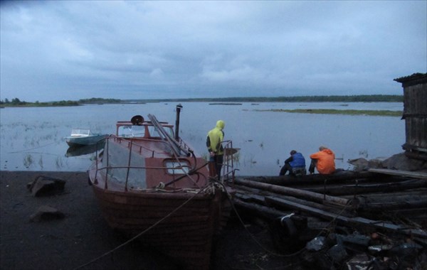 Ночной залив Белого моря в Кеми