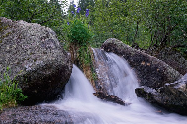 Водопадик на пути к озеру Горных Духов