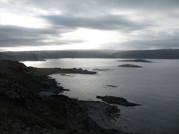 На мысу около Конгсфьорд (Kongsfjord)