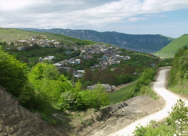 Селения на склонах гор - 1