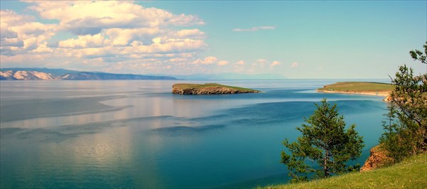 о. Ольхон, пролив Малое море, вид на о. Едор