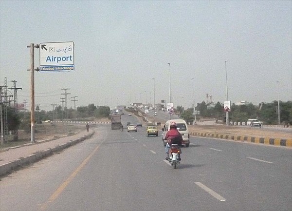 Дорога из отеля в аэропорт Исламабада