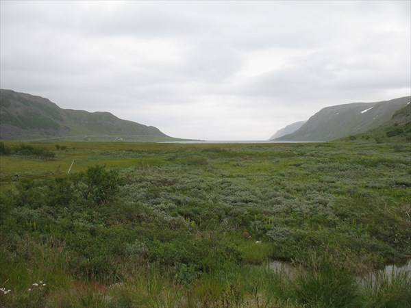 На перемычке. Вид на Hopsfjorden