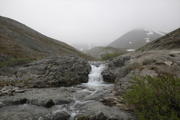 Водопад на р. Поачвумйок.