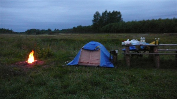 Лагерь у реки