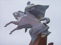 Конный памятник-Памятник генералу Плиеву