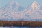 Ключевская, вид с ледовой переправы через р. Камчаика