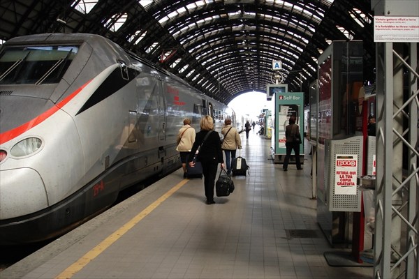 На вокзале в Милане