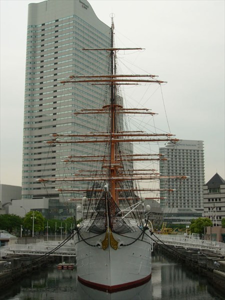 Парусник Nippon-Maru