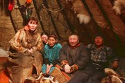 В чуме у дедушки Александра