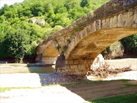 Мост-Старинный каменный мост
