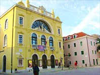 Здание театра-Хорватский национальный театр