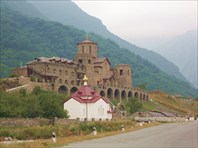 Мужской монастырь в Верхнем Фиагдоне