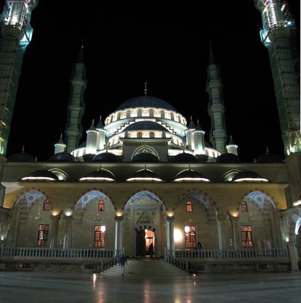 Грозный. Мечеть "Сердце Чечни"