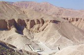 Valley_of_the_Kings_(Luxor,_Egypt)