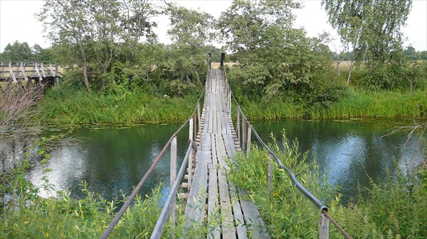 Старый мост через реку Устье в Селищах