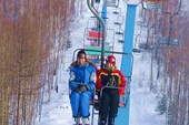 Оля и Аня.
