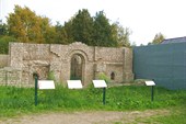 остатки крепостного монастыря
