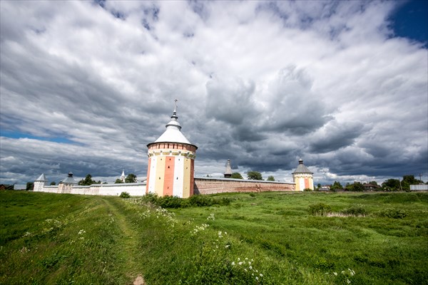 Спасо-Прилуцкий мужской монастырь (1371г.)
