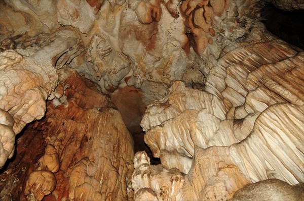Пещера Гугерджин