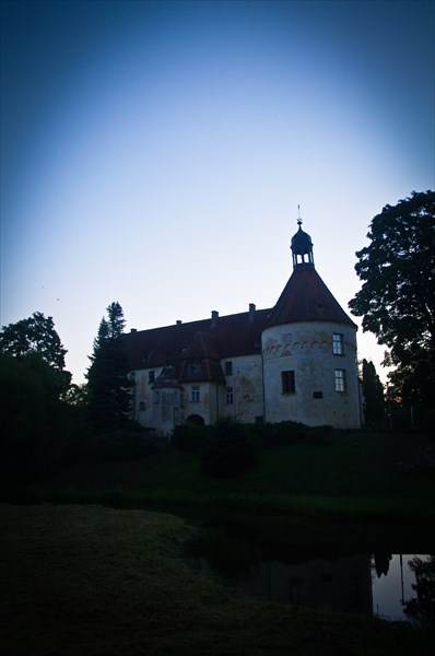 Замок Яунпилс. Крепость была построена в 1301 году