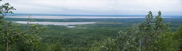 Вид на озеро Варчаты и Дзеля-Варчаты с хребта Онастэре