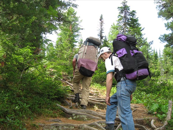 Перед гидрометеостанцией(Г.М.С.) `Хамар-Дабан`.