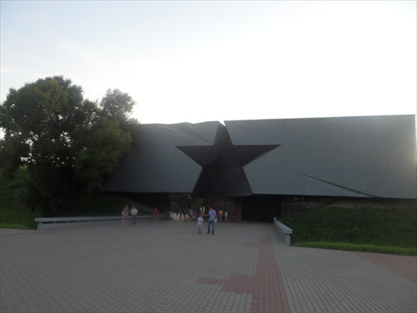 Вход в мемориал "Брестская Крепость"