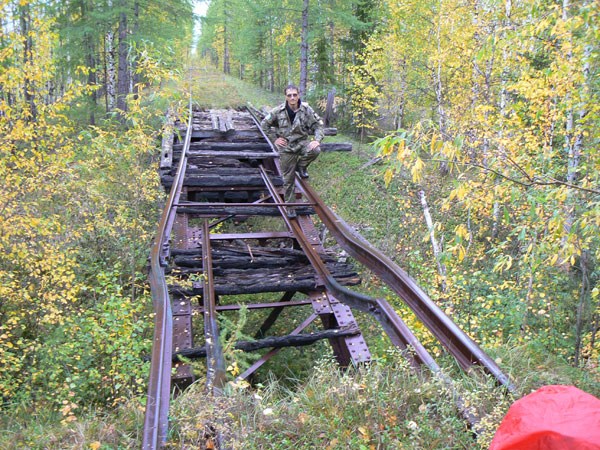 Железнодорожный мост после пожара.