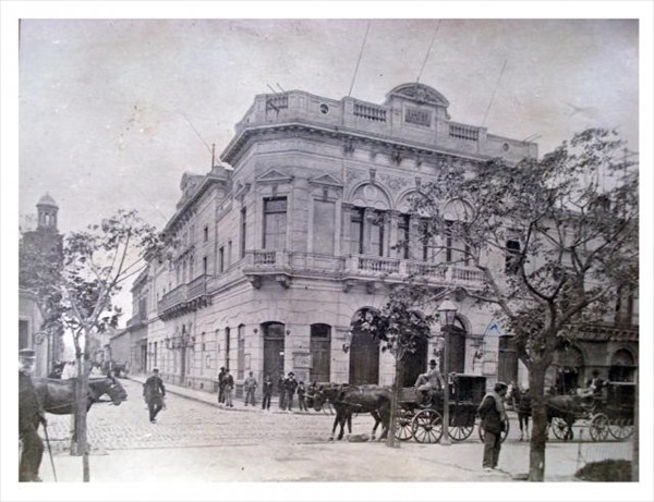 Teatro_Rivadavia,_hoy_Liceo_(Witcomb)