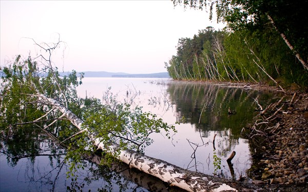 Озеро Тургояк ранним утром