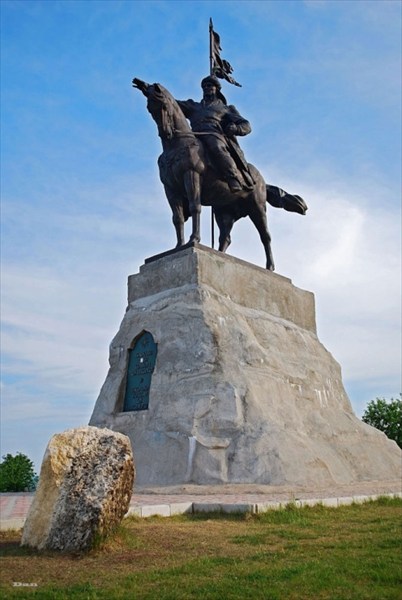 Памятник булгарскому эмиру Ибрагиму