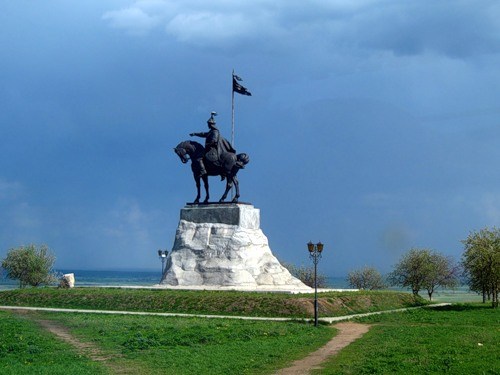 Памятник булгарскому эмиру Ибрагиму