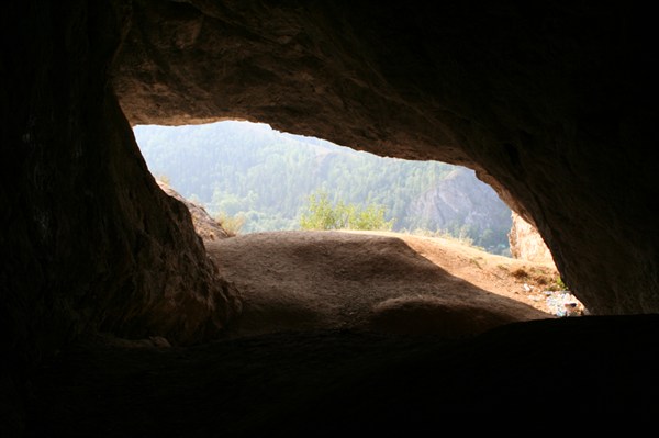 Голубиная пещера. Вид с входа