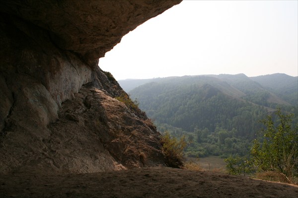Голубиная пещера. Вид с входа
