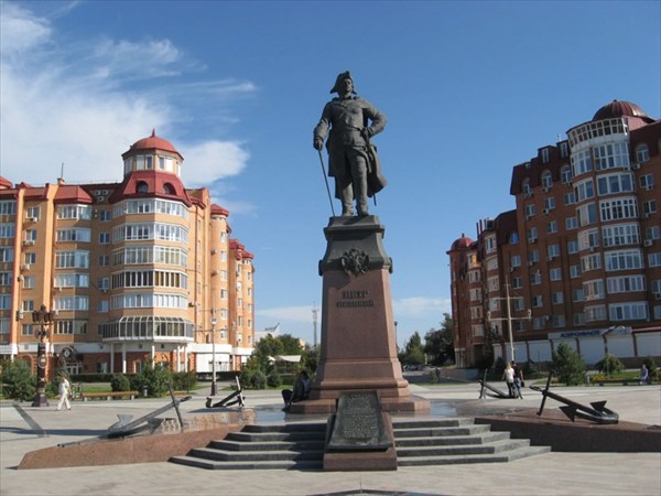 Памятник
