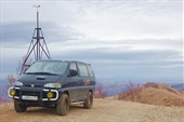 Наш везде проходимый транспорт MMC Delica