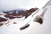 Пещеры ледника Opabin glacier