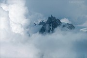 Грозовые облака над Эгюий-дю-Миди
