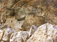 Крепость-Дзивгисская пещерная крепость