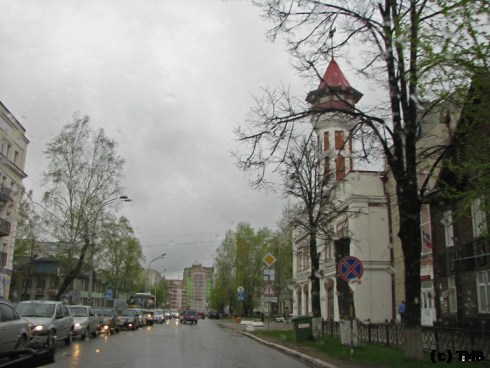 По улицам Сыктывкара в дождь_19-05­-2011