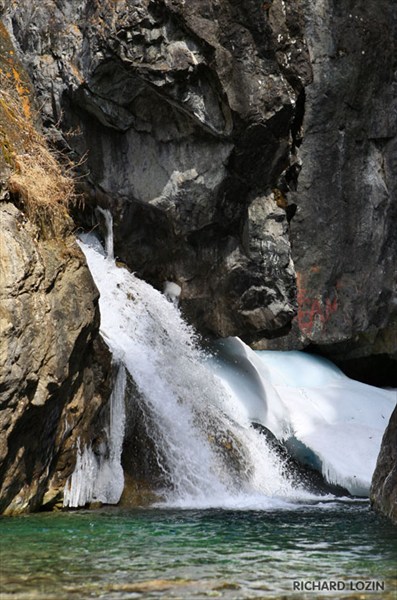 Бурятия. Аршан. Ущелье реки Кынгарга. Первый водопад