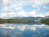 Горное озеро у перевала Чорргор - Хибины
