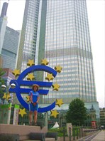 Франкфурт. Мы в финансовом центре Европы.