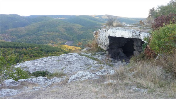 Пещеры в районе мыса Тешкли-бурун